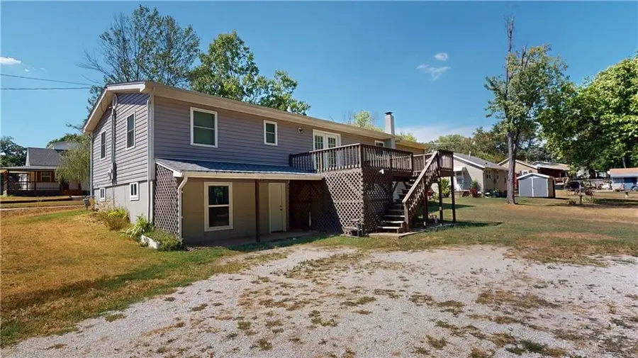 525 S West Street, Nevada, MO 64772 - #3