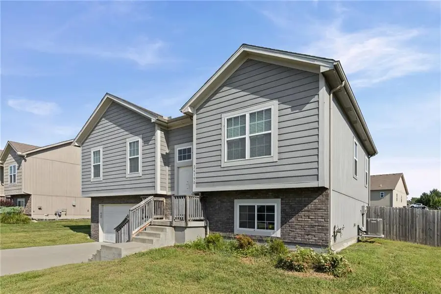 26158 W 141st Court, Olathe, KS 66061 - #3
