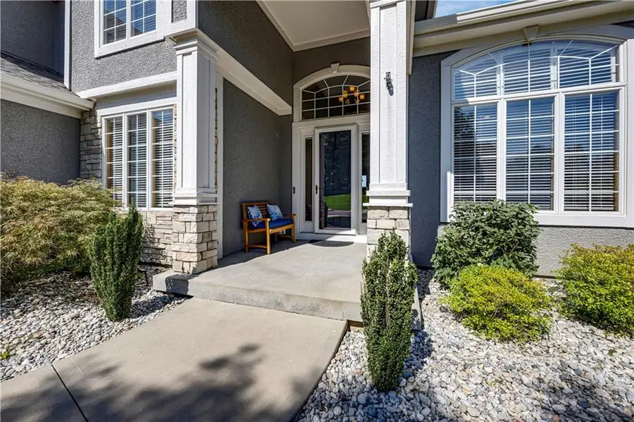 9924 Skyview Lane, Lenexa, KS 66220 - #2
