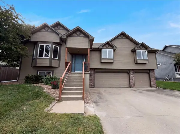 403 S Lakeshore Drive, Raymore, MO 64083