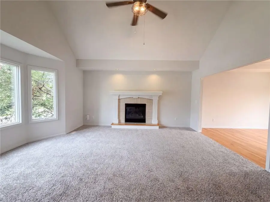 403 S Lakeshore Drive, Raymore, MO 64083 - #3