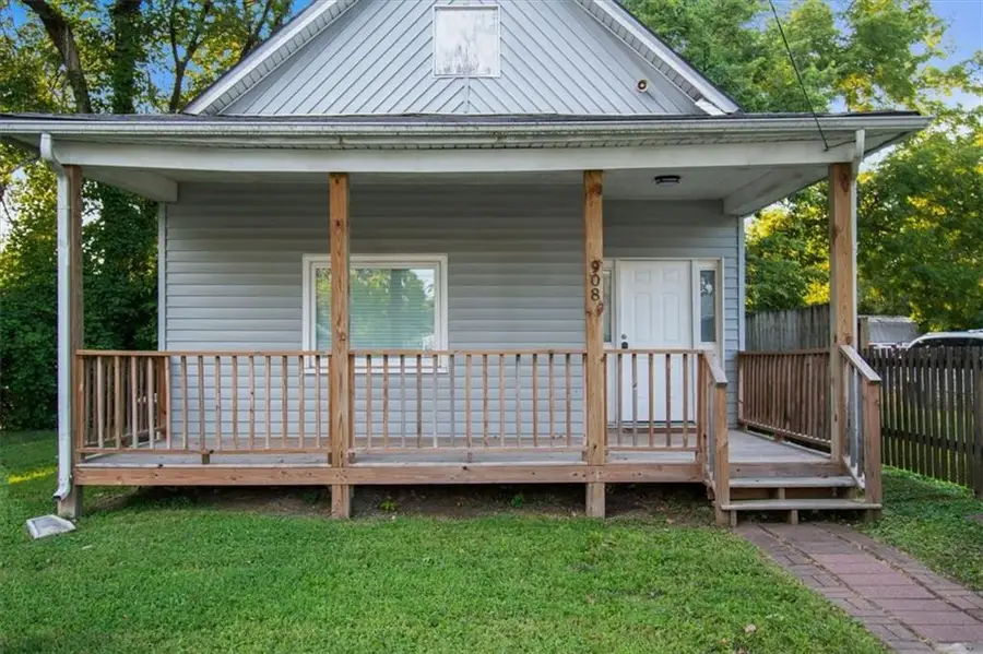 908 N High Street, Sugar Creek, MO 64054 - #3