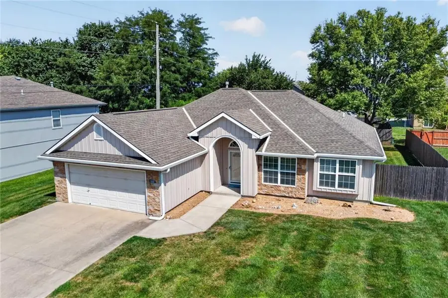 1116 Granada Drive, Raymore, MO 64083 - #2