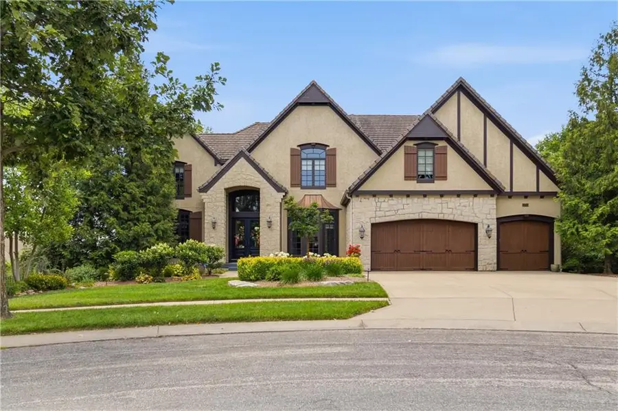 12715 W 160th Terrace, Overland Park, KS 66221 - #2