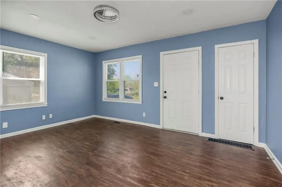 8517 Flora Avenue, Kansas City, MO 64131 - #3