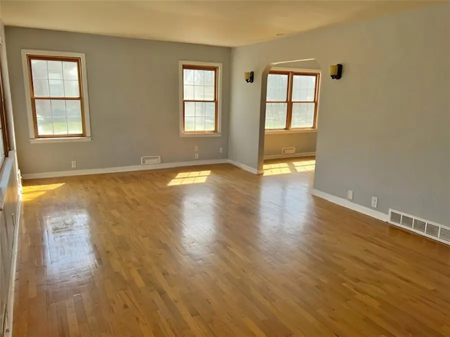 710 Bridge Street, Sweet Springs, MO 65351 - #3