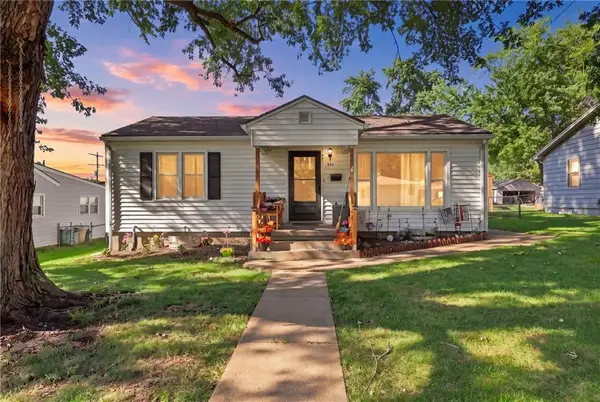 530 Pennsylvania Avenue, Leavenworth, KS 66048