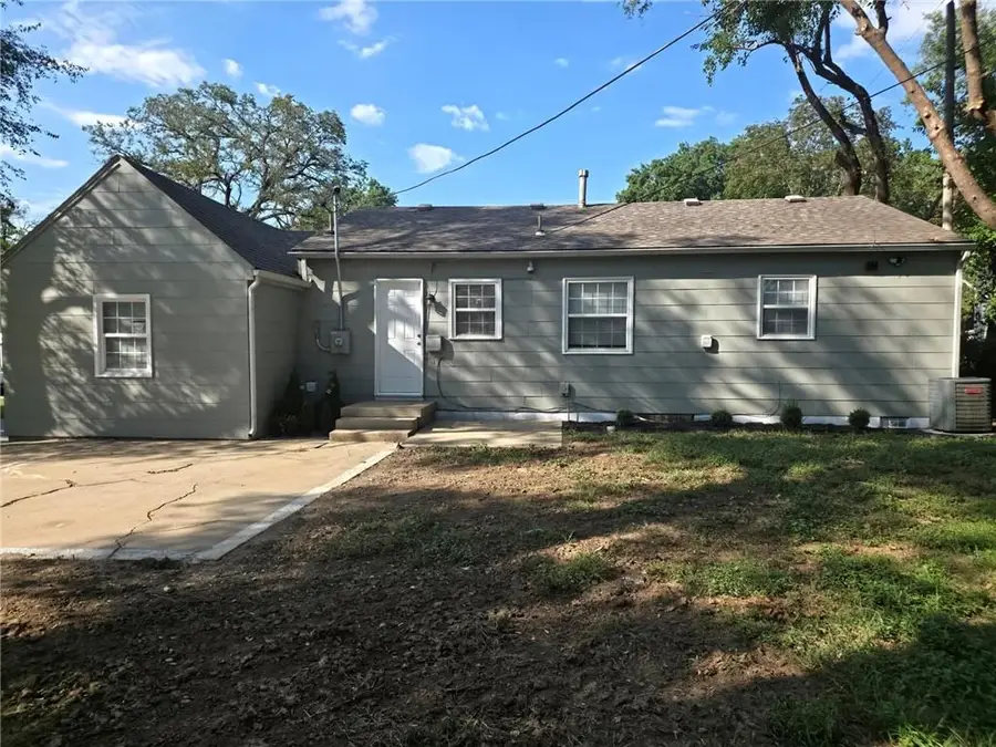 3601 NE 54th Terrace, Kansas City, MO 64119 - #3