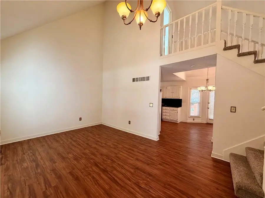 12516 S Cottonwood Drive, Olathe, KS 66062 - #2