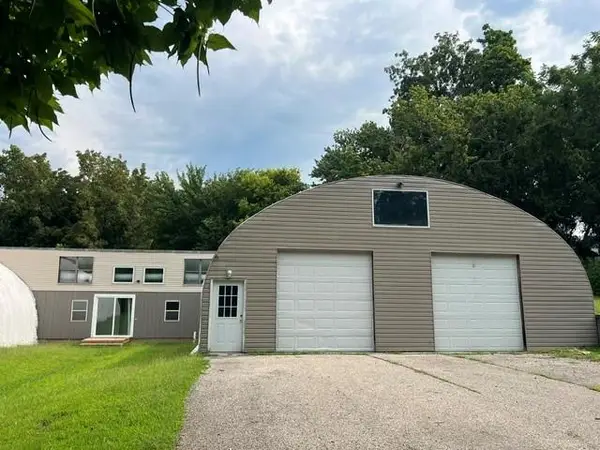 2910 Karnes Road, St Joseph, MO 64506