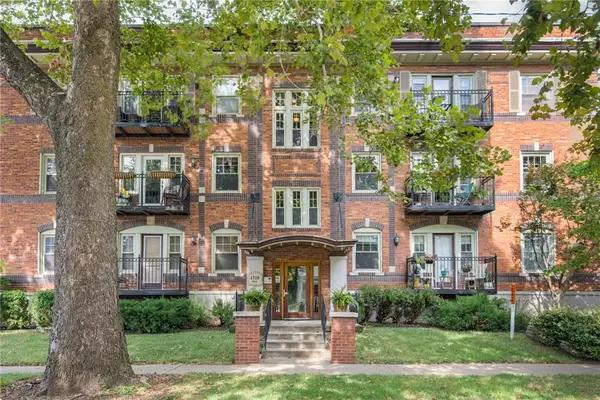 4328 Walnut Street #2A, Kansas City, MO 64111