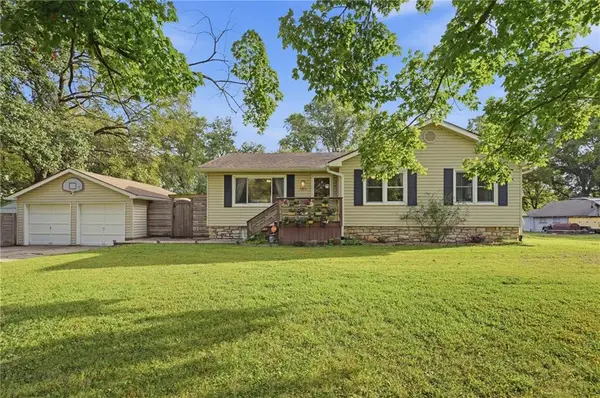 11811 E 53 Street, Kansas City, MO 64133