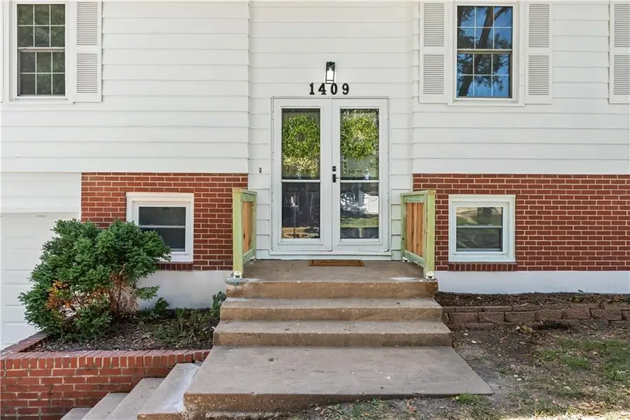 1409 W Alta Lane, Olathe, KS 66061 - #3