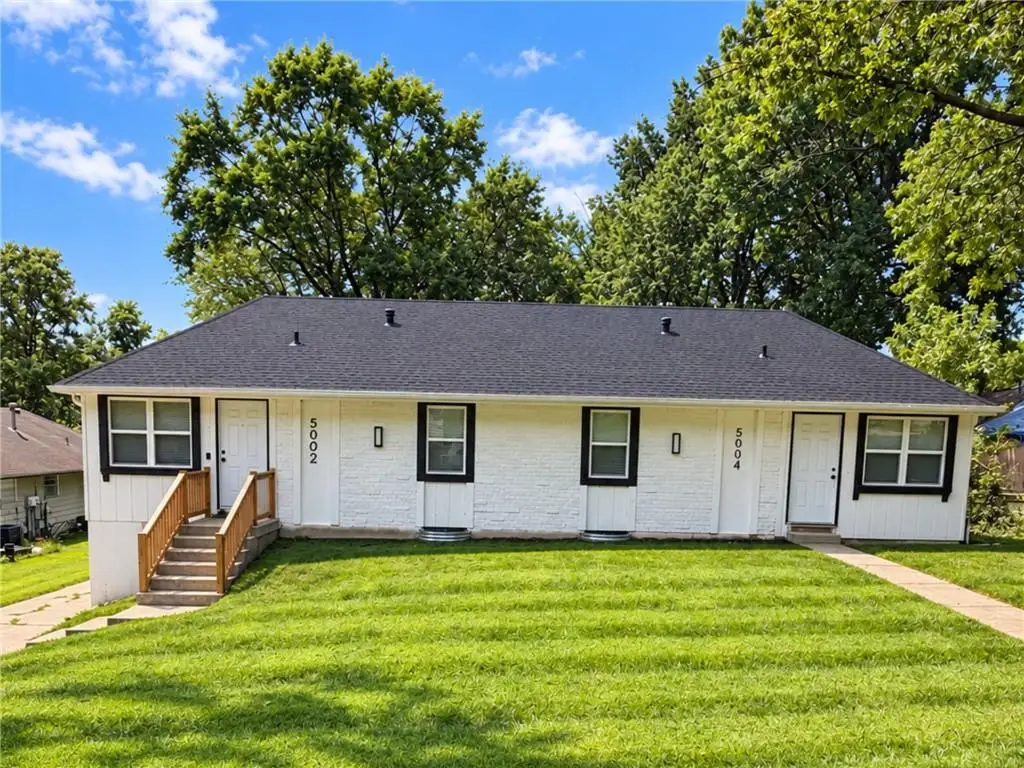 5002-5004 N Topping Avenue, Kansas City, MO 64119 - #1