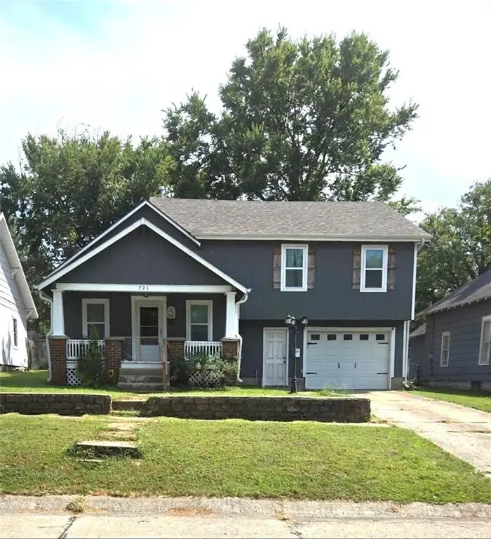 721 Parker Avenue, Osawatomie, KS 66064 - #1