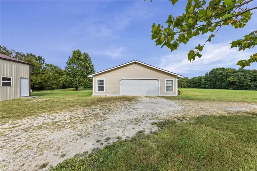 4473 Louisiana Road, Ottawa, KS 66067 - #2