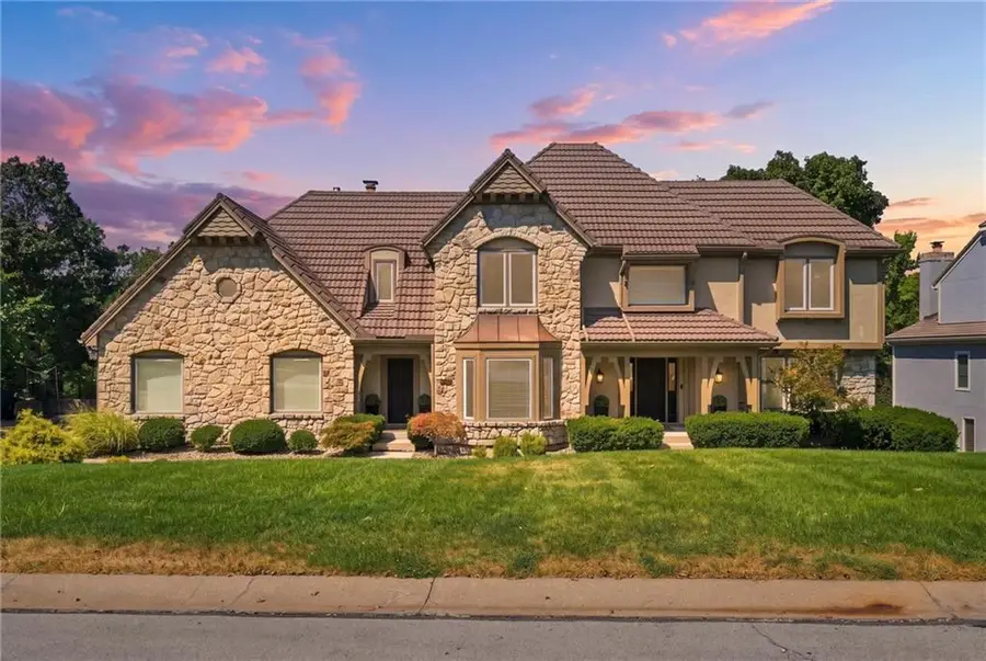 12520 Sherwood Street, Leawood, KS 66209 - #2