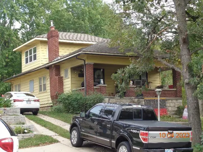 2641 Grandview Boulevard, Kansas City, KS 66102 - #1