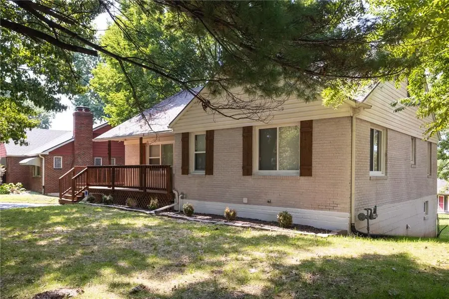 319 E Bellevista Drive, Independence, MO 64055 - #2