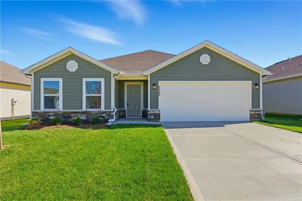 20323 W 195th Street, Spring Hill, KS 66083 - #1