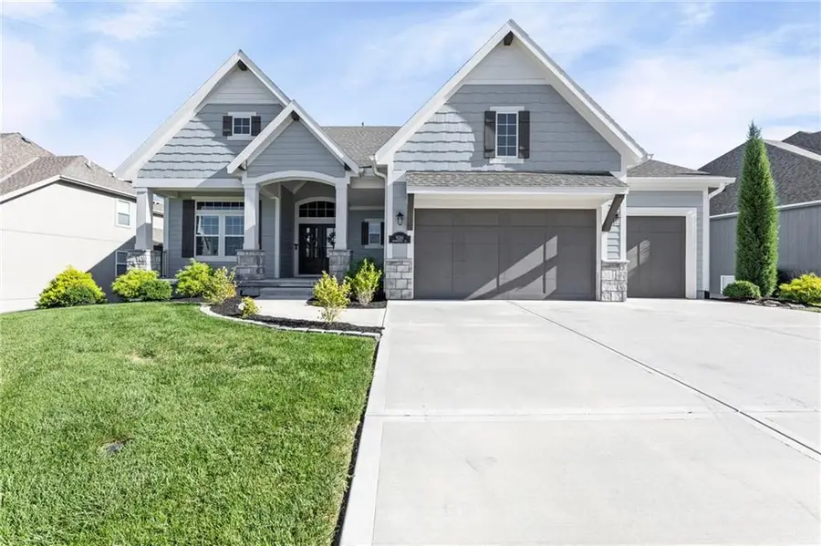 9261 Brownridge Street, Lenexa, KS 66220 - #2