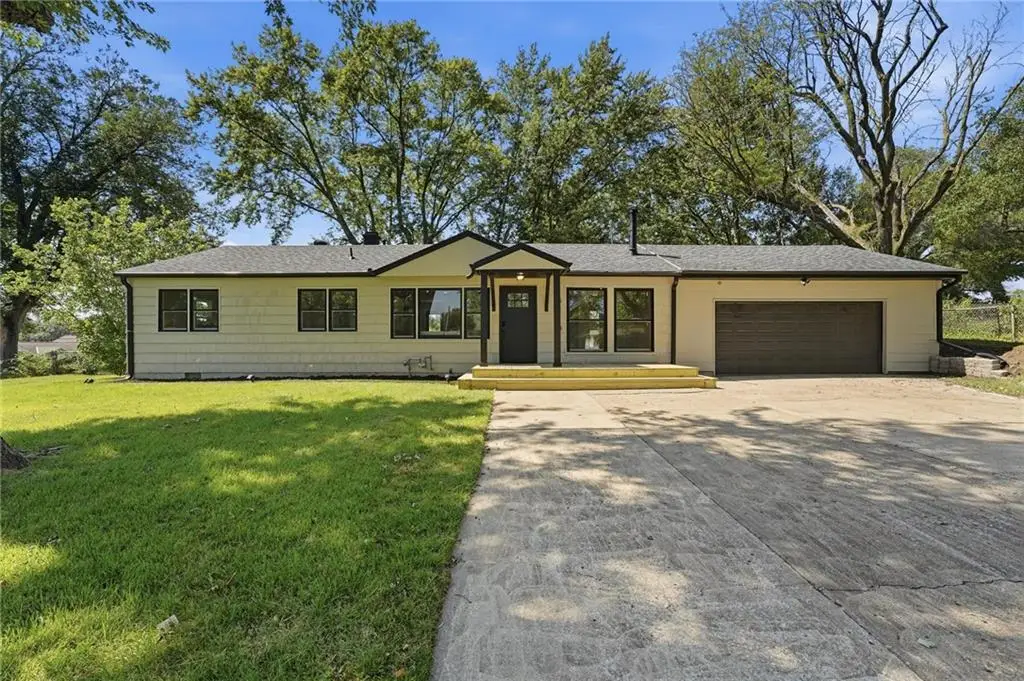 5114 S Fuller Drive, Independence, MO 64055 - #1