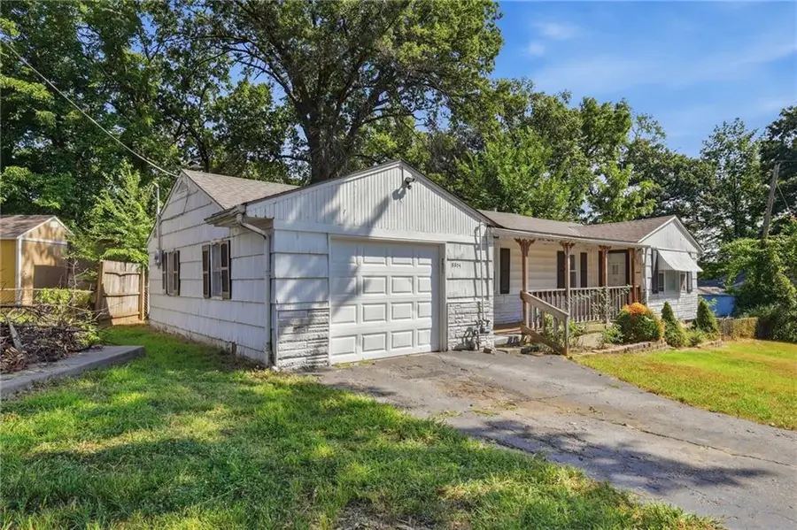 8804 E 49th Street, Kansas City, MO 64129 - #2