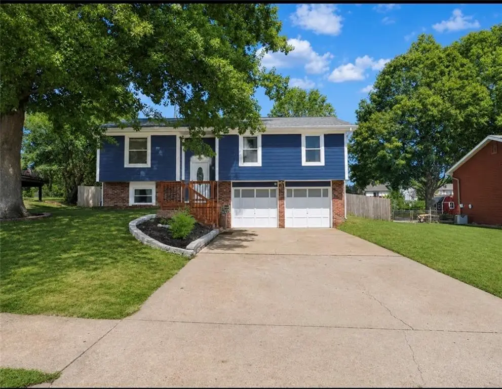 5420 Locust Avenue, Kansas City, KS 66106 - #1
