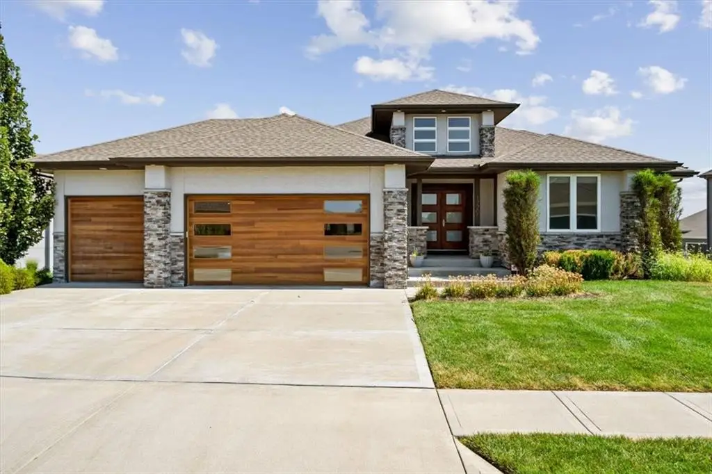 17201 Bradshaw Street, Overland Park, KS 66221 - #1