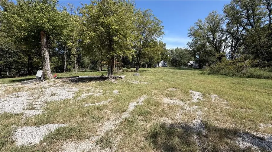 3001 N 42nd Street, Kansas City, KS 66104 - #3