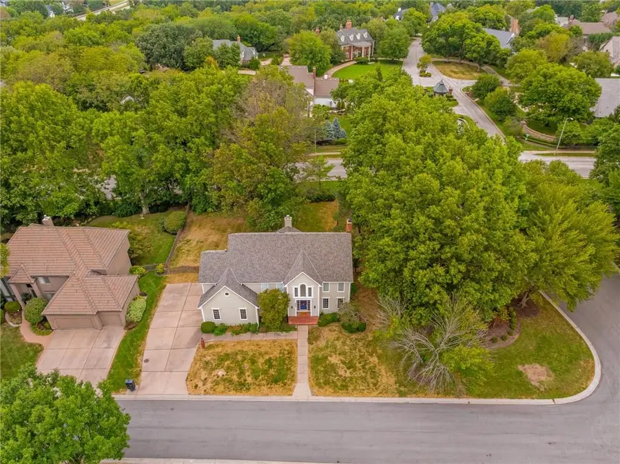 5240 W 127th Terrace, Leawood, KS 66209 - #3