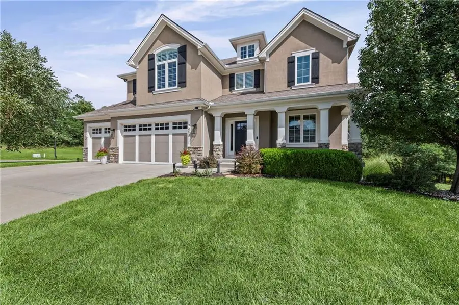 7853 N Kirkwood Avenue, Kansas City, MO 64151 - #3