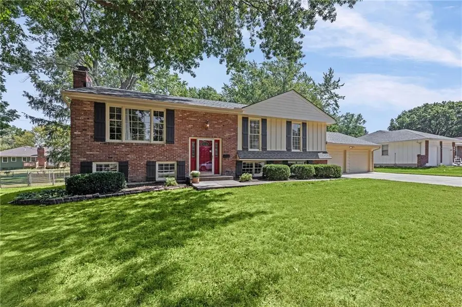 803 NE Balboa Street, Lees Summit, MO 64086 - #2