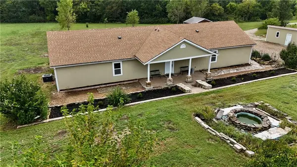 19812 S Stanley Road, Quenemo, KS 66528