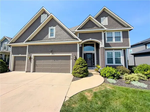 5514 Hilltop Drive, Shawnee, KS 66226