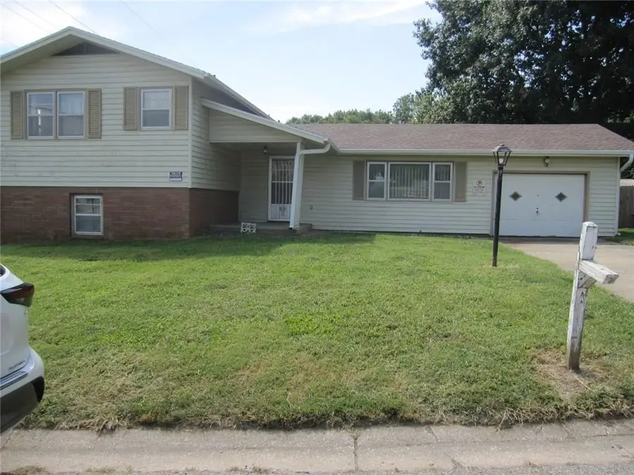 3306 Jennifer Lane, Country Club, MO 64505 - #2