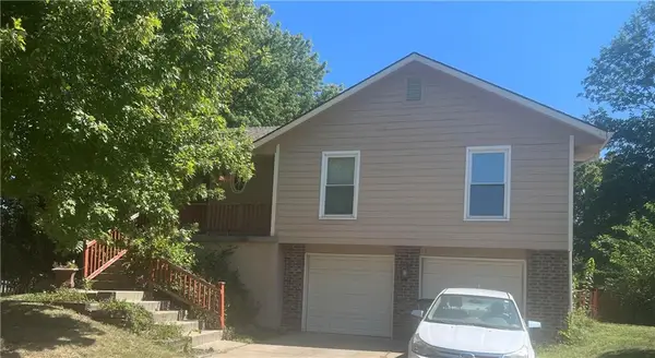 1211 Banner Court, Lee's Summit, MO 64086