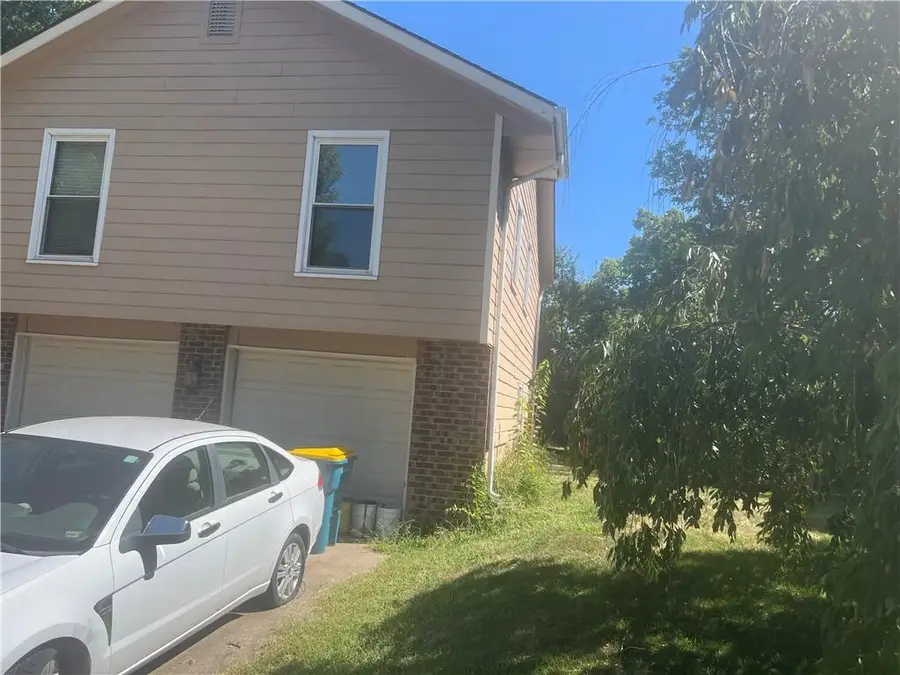 1211 Banner Court, Lees Summit, MO 64086 - #2