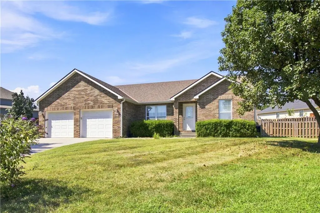 1595 Roanoke Court, Warrensburg, MO 64093 - #1