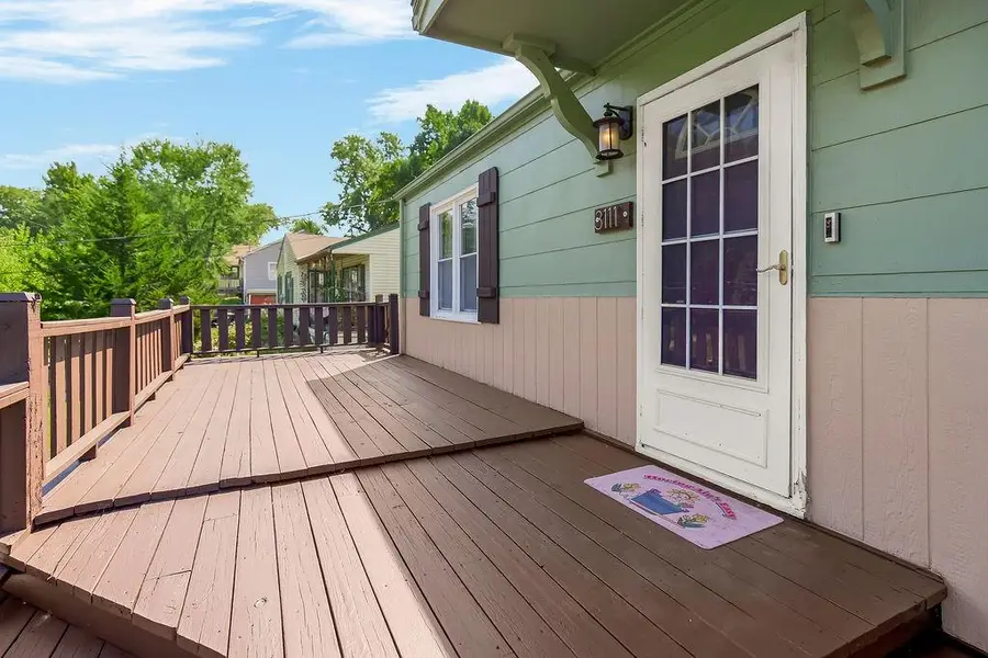 3111 NE 39th Street, Kansas City, MO 64117 - #3