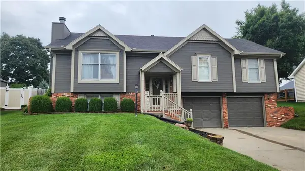 2801 Quail Drive, St Joseph, MO 64506