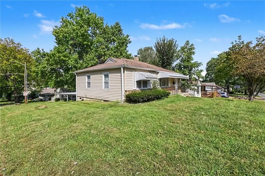 2614 S Northern Boulevard, Independence, MO 64052 - #3