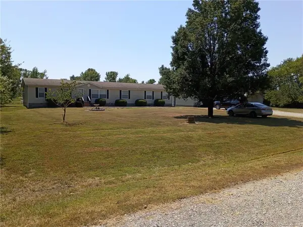 479 E 612th Street, Girard, KS 66743