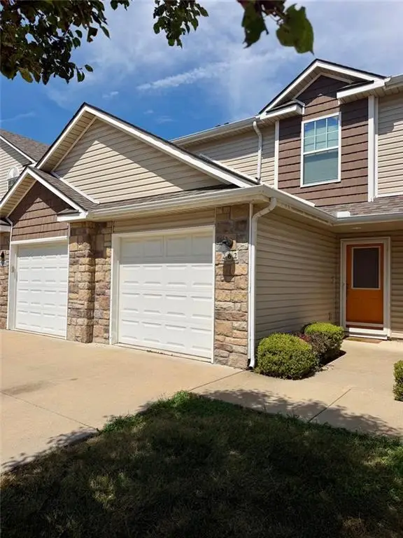 262 N Pointe Lane, Raymore, MO 64083 - #1