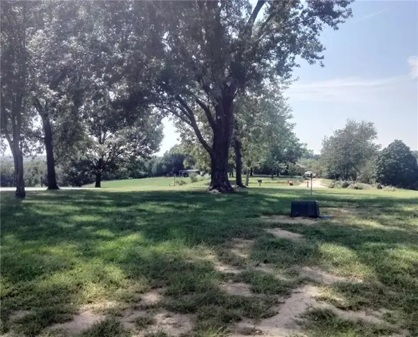 31608 Horn Circle, Excelsior Springs, MO 64024