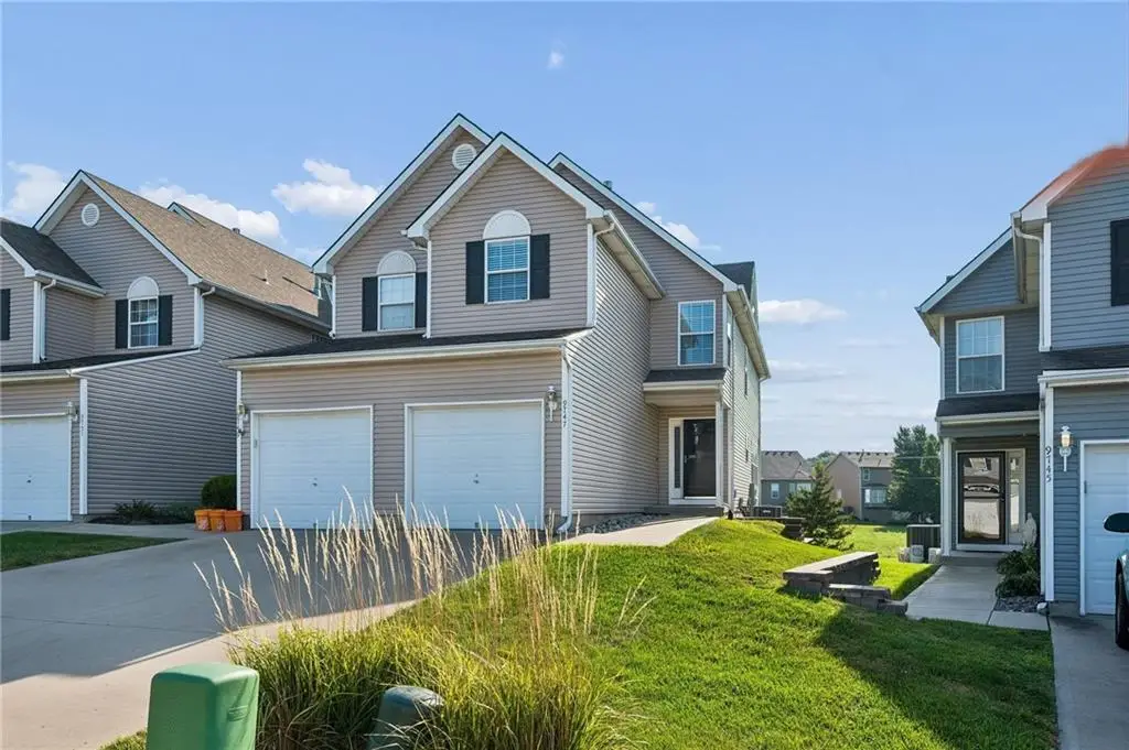 9747 N Lewis Avenue, Kansas City, MO 64157 - #1