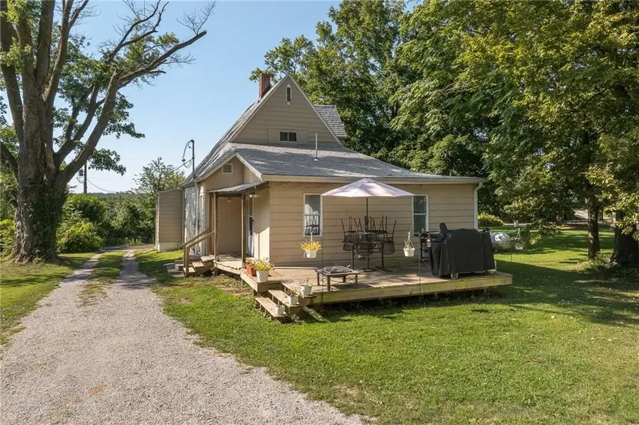 1509 SE Bush Road, Saint Joseph, MO 64504 - #3