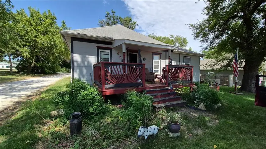 925 E Wilson Street, Ottawa, KS 66067 - #2