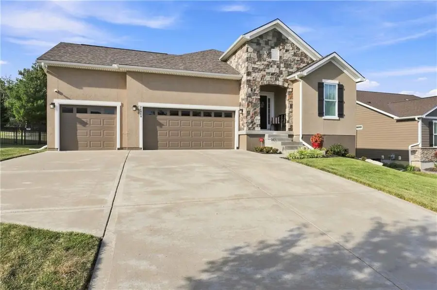 24940 W 143 Terrace, Olathe, KS 66061 - #2