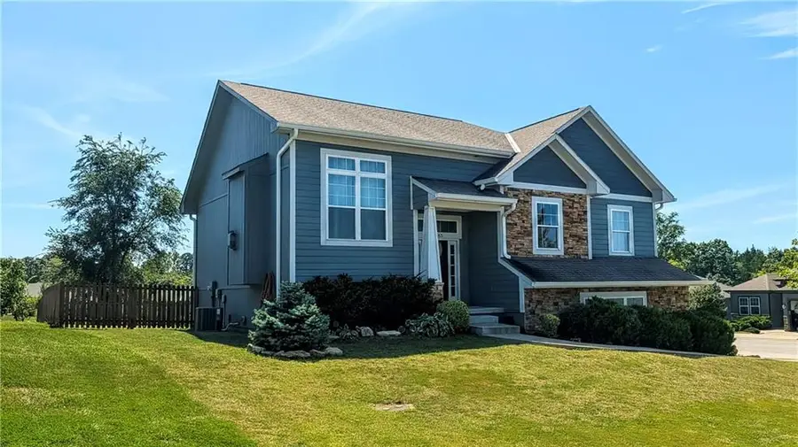 31565 W 85th Street, De Soto, KS 66018 - #2